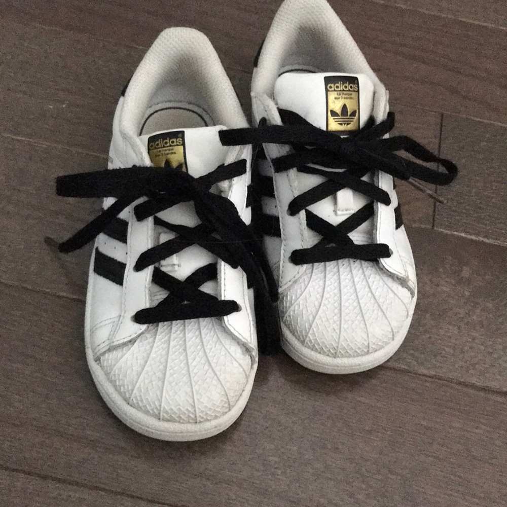 Adidas shell toes kids size 10